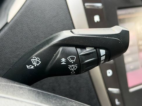 Used 2015 Lincoln MKZ Hybrid w/ Equipment Group 202A Reserve FWD image 36