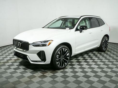Used 2026 Volvo XC60 B5 Ultra w/ Protection Package Premier AWD/4WD image 24
