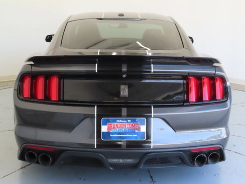 Used 2017 Ford Mustang Shelby GT350 w/ Electronics Package RWD image 4