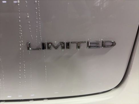 New 2026 Chrysler Pacifica Limited image 49