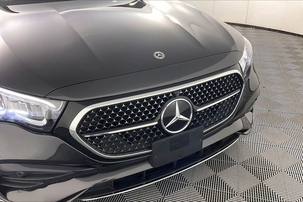 Certified 2025 Mercedes-Benz E 350 4MATIC Sedan w/ Winter Package image 22