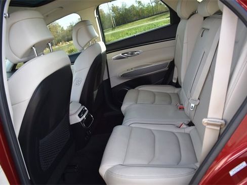 Used 2022 Genesis GV70 2.5T w/ Advanced Package image 21