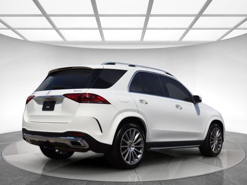 Used 2021 Mercedes-Benz GLE 350 4MATIC w/ AMG Line Exterior image 6