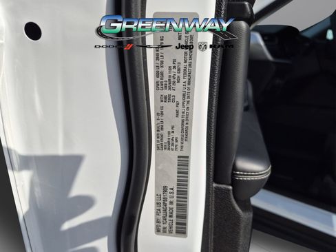 Used 2023 Jeep Grand Cherokee L Laredo w/ Luxury Tech Group I RWD image 33
