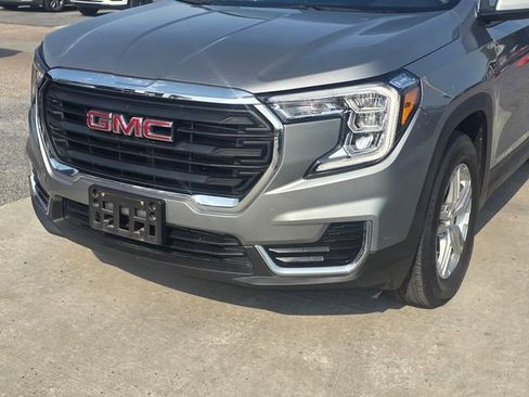 Used 2023 GMC Terrain SLE FWD image 11