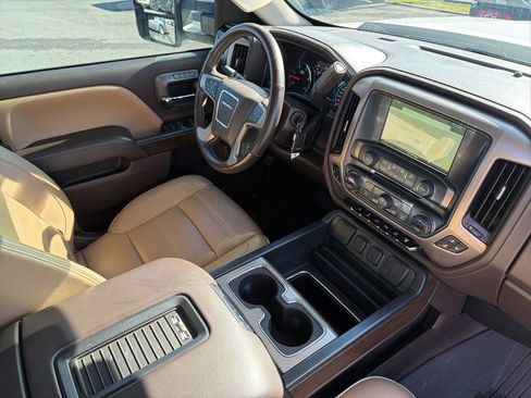 Used 2018 GMC Sierra 3500 Denali w/ Duramax Plus Package image 29