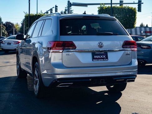 Used 2019 Volkswagen Atlas SEL R-Line image 12