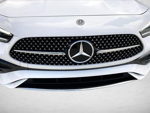 Used 2024 Mercedes-Benz CLE 300 4MATIC Coupe image 29