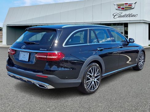 Used 2022 Mercedes-Benz E 450 4MATIC All-Terrain Wagon image 6