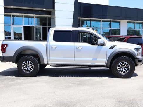 Used 2019 Ford F150 Raptor w/ Equipment Group 802A Luxury AWD/4WD image 10