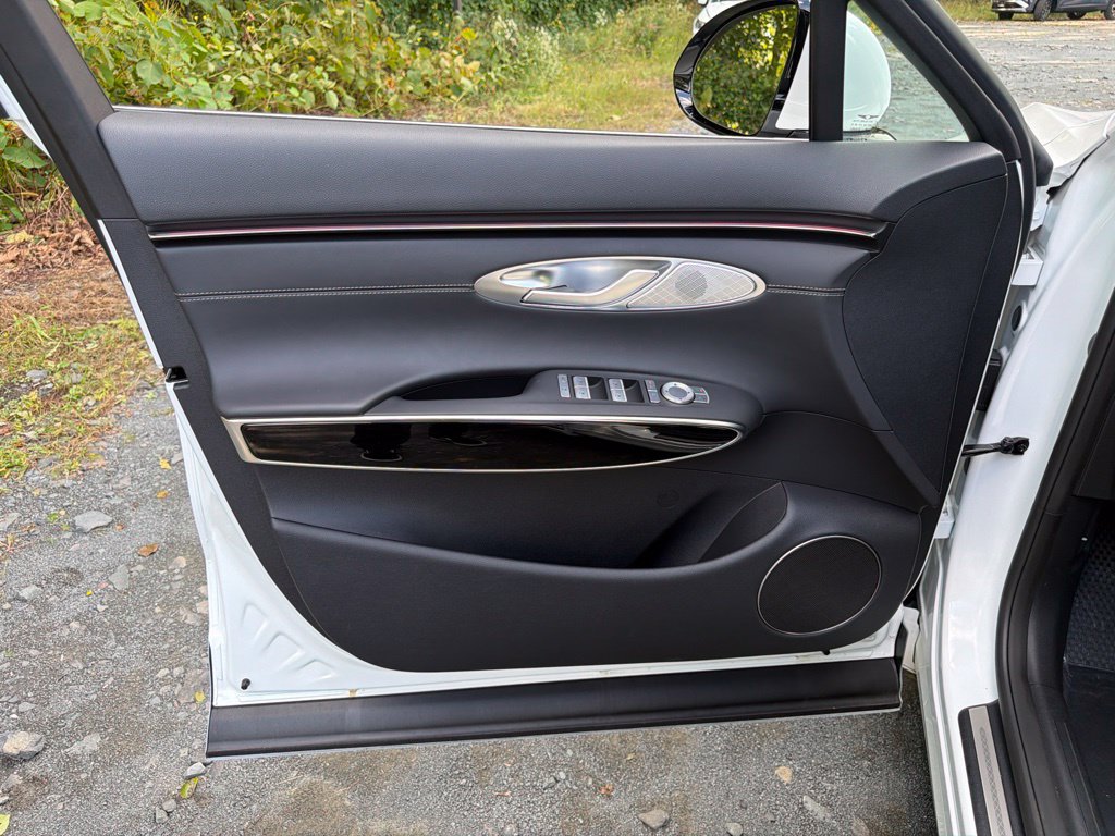 Used 2026 Genesis GV70 2.5T AWD/4WD image 18