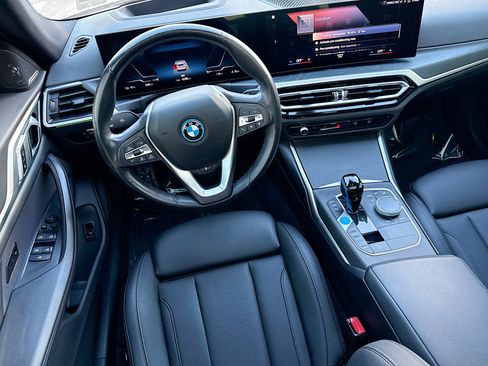 Used 2023 BMW i4 eDrive35 image 16