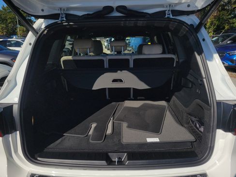 Certified 2025 Mercedes-Benz GLB 250 image 8