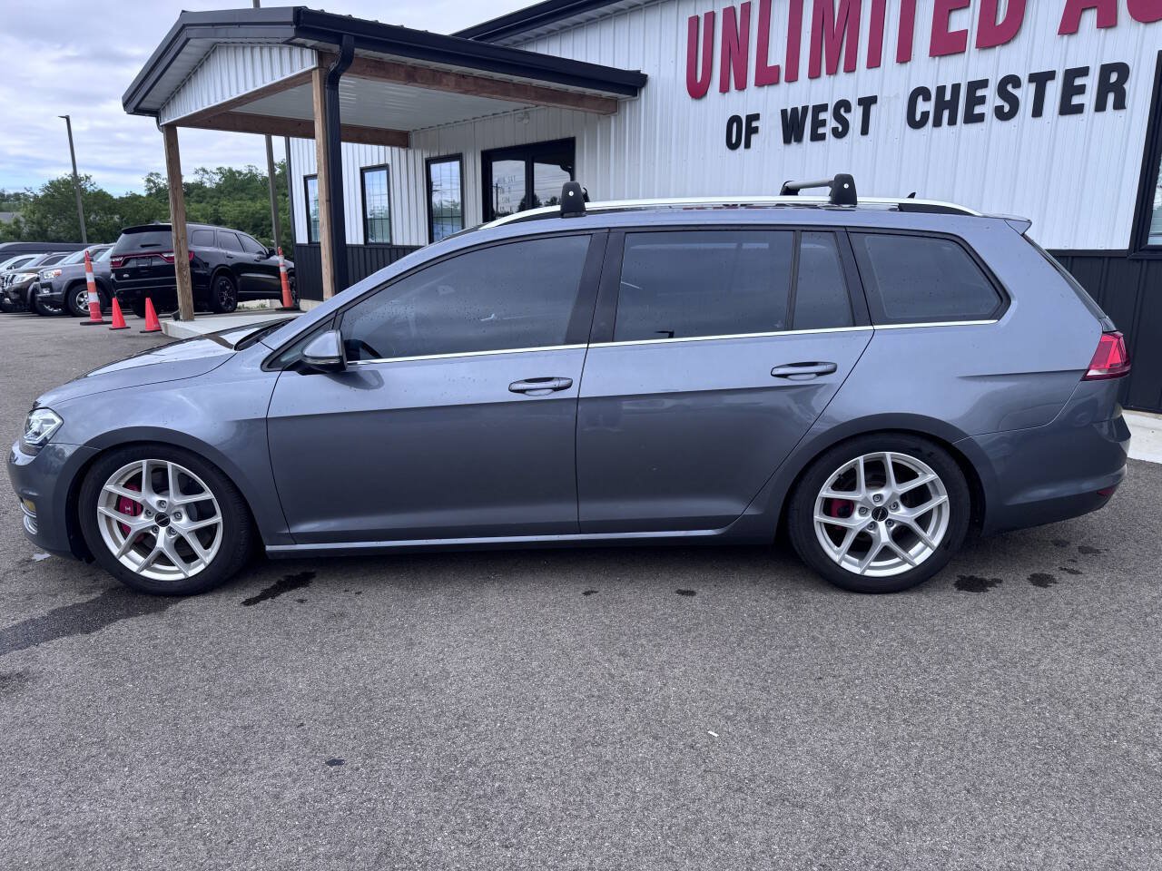 Used 2017 Volkswagen Golf S FWD image 9