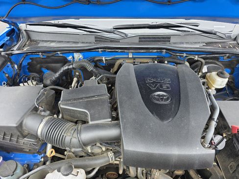 Used 2021 Toyota Tacoma TRD Sport image 23