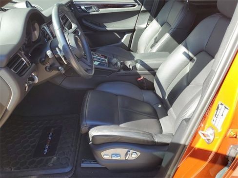 Used 2022 Porsche Macan image 5