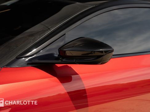 Used 2021 Aston Martin DBS Superleggera RWD image 9