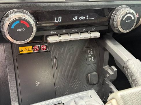 Used 2024 Toyota Tacoma SR5 w/ SR5 Upgrade Package RWD image 21