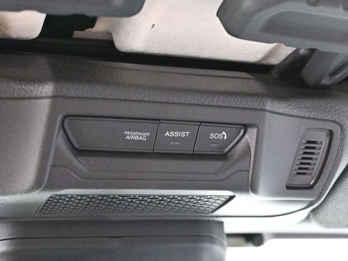 Used 2025 Jeep Gladiator Sport AWD/4WD image 25