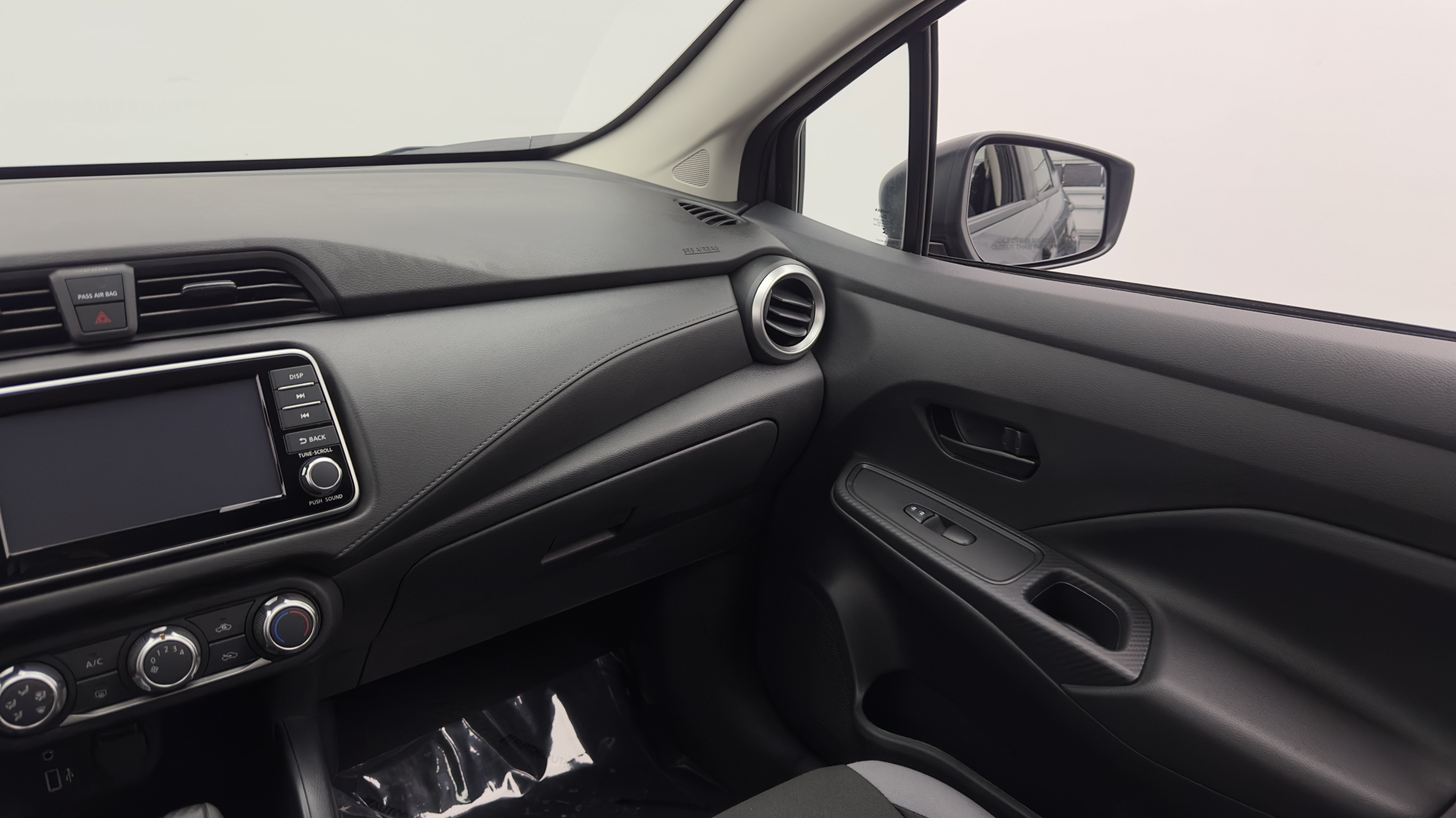 Used 2025 Nissan Versa S w/ Trunk Package FWD image 27