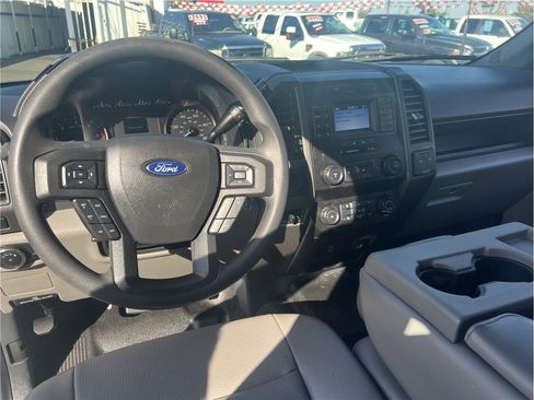 Used 2022 Ford F550 2WD Crew Cab Super Duty w/ Power Equipment Group image 18