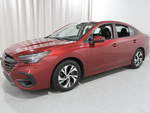 Used 2023 Subaru Legacy Premium image 3