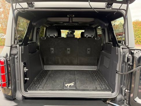 Used 2023 Ford Bronco Wildtrak image 10