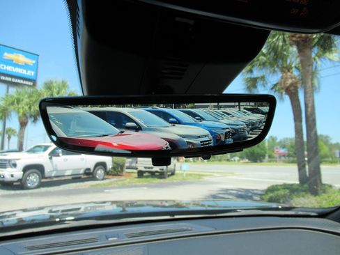 Used 2025 Chevrolet Traverse High Country FWD image 29