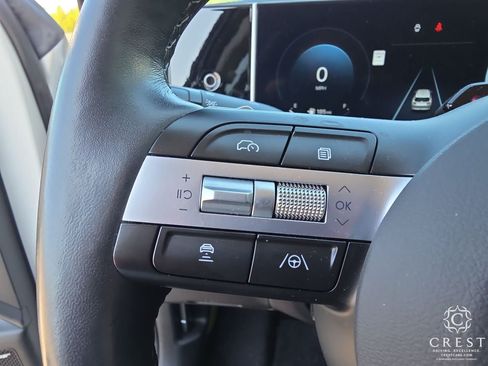 Used 2025 Hyundai Tucson Limited FWD image 16