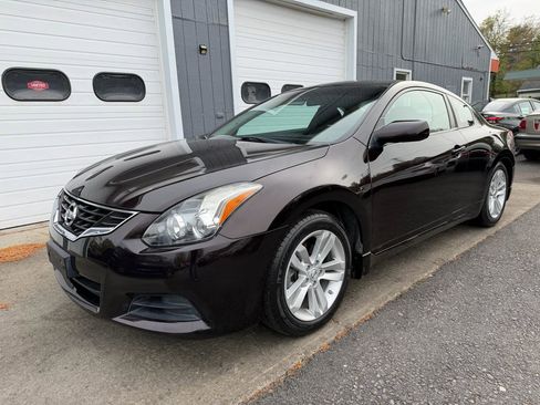 Used 2012 Nissan Altima 2.5 S FWD image 1