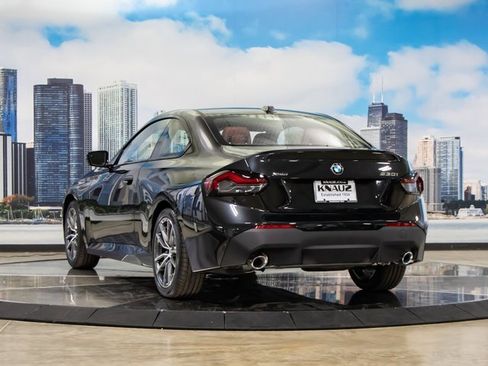 Used 2025 BMW 230i xDrive Coupe w/ Convenience Package image 9