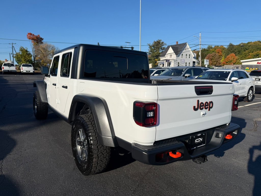 Used 2026 Jeep Gladiator Mojave AWD/4WD image 3