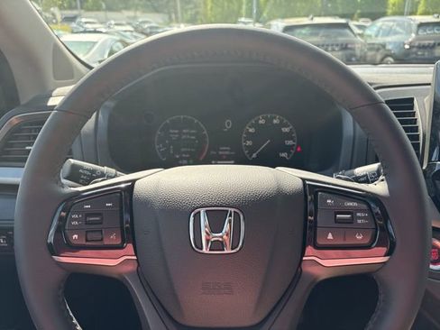 Used 2026 Honda Odyssey EX-L image 16