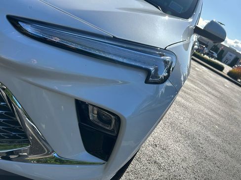 Used 2024 Buick Encore GX Avenir w/ Avenir Technology Package image 36