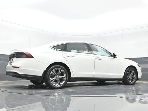 Used 2023 Honda Accord EX image 25