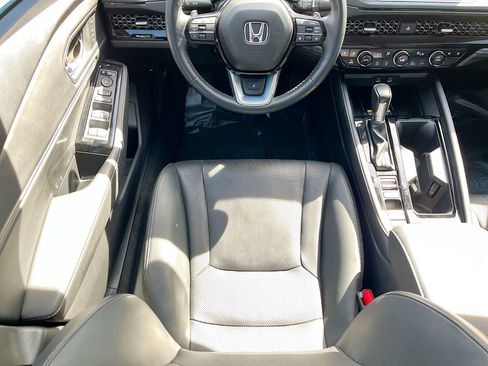 Used 2025 Honda Accord Touring image 24