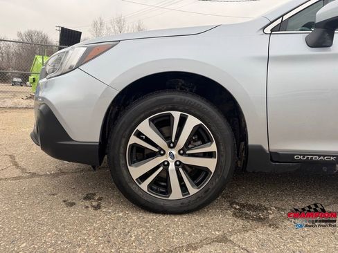 Used 2018 Subaru Outback 3.6R Limited image 10