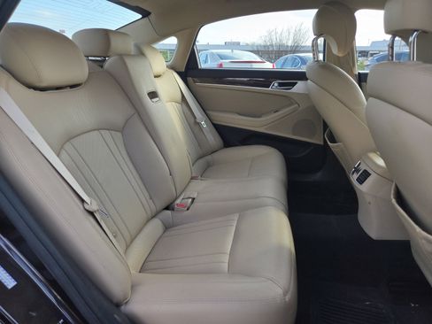 Used 2015 Hyundai Genesis 3.8 image 5