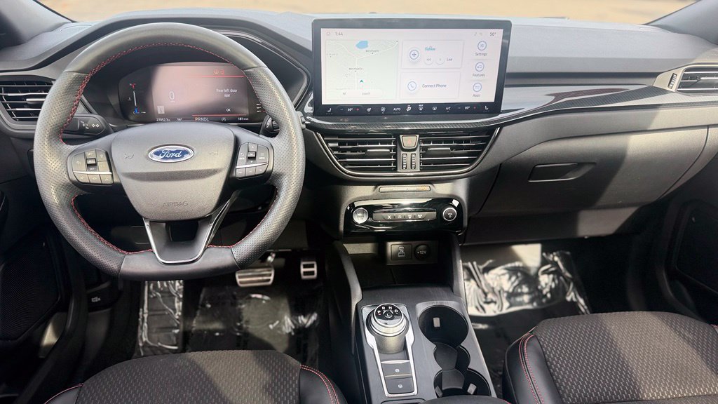 Used 2023 Ford Escape ST-Line w/ Tech Pack #1 AWD/4WD image 12