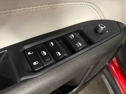 Used 2024 Jeep Compass Limited AWD/4WD image 12