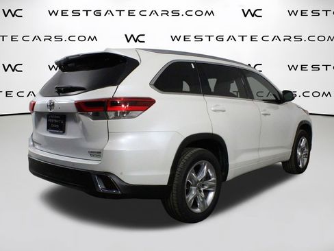 Used 2019 Toyota Highlander Limited image 46