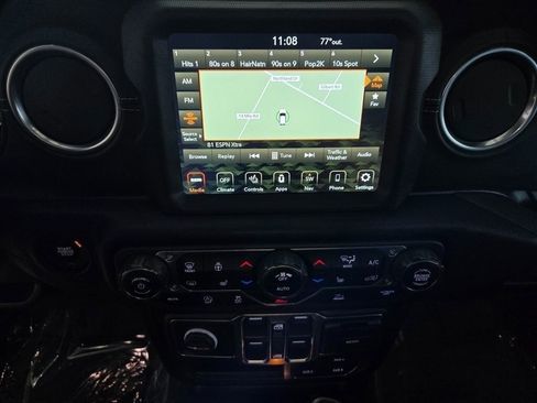 Used 2021 Jeep Gladiator Overland image 21