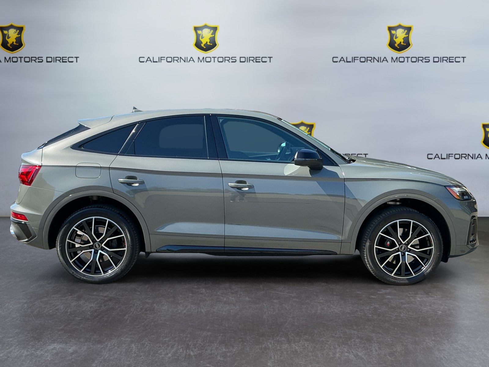 Used 2023 Audi SQ5 Premium Plus w/ Premium Plus Package AWD/4WD image 4