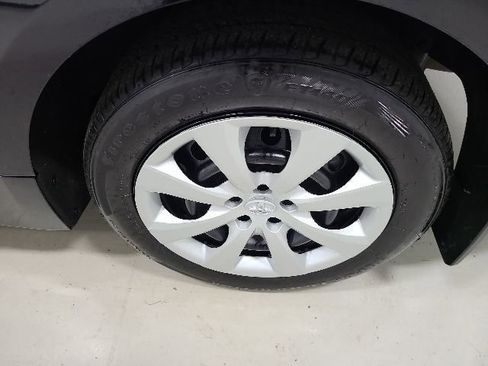 Used 2024 Toyota Corolla LE FWD image 36