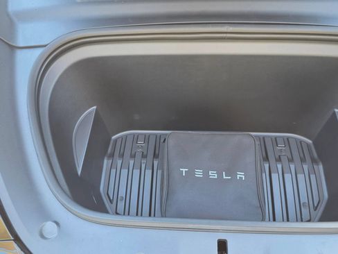 Used 2025 Tesla Model Y Long Range AWD/4WD image 20