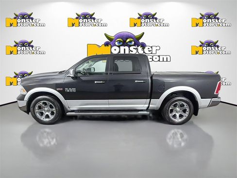 Used 2017 RAM 1500 Laramie w/ Convenience Group image 8