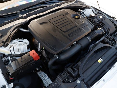 Used 2018 Jaguar XF Prestige image 45