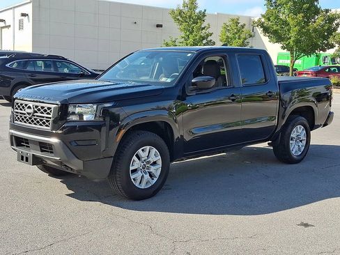 Used 2023 Nissan Frontier SV AWD/4WD image 5