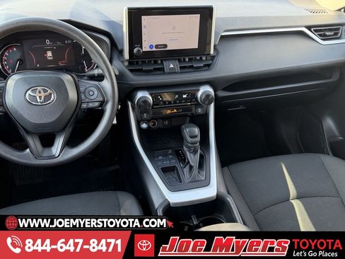 Used 2025 Toyota RAV4 LE image 17