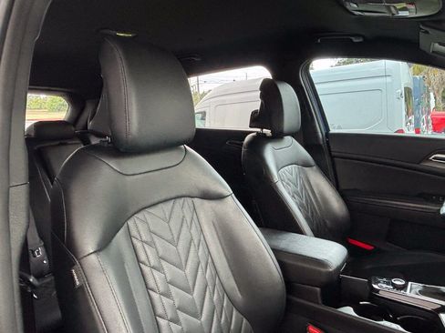 Used 2023 Kia Sportage X-Line AWD/4WD image 37